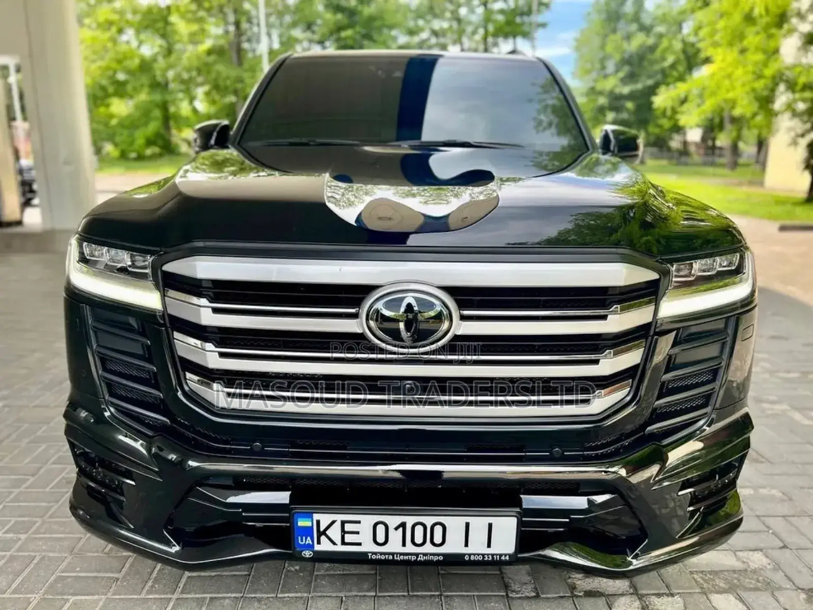 Toyota Land Cruiser LC300 2024 Black