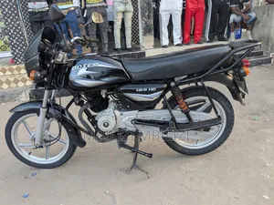 Bajaj Boxer 125 2025 Black
