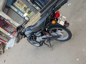 Bajaj Boxer 125 2025 Black