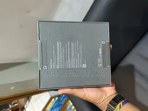 New Samsung Z 16 GB Black