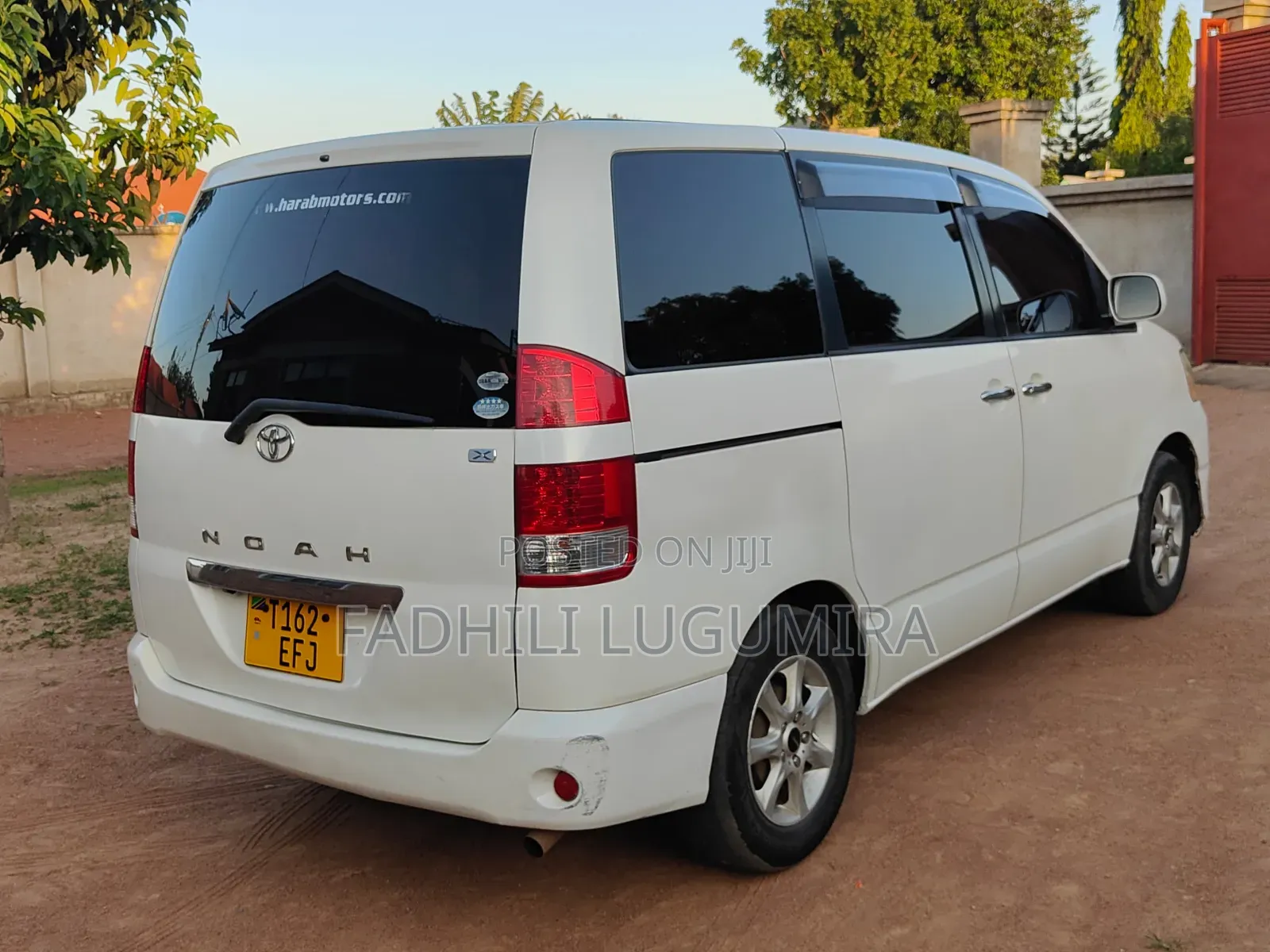 Toyota Noah 2006 White