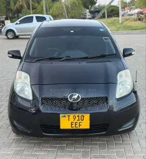 Toyota Vitz 1.5 FWD 3dr 2006 Black