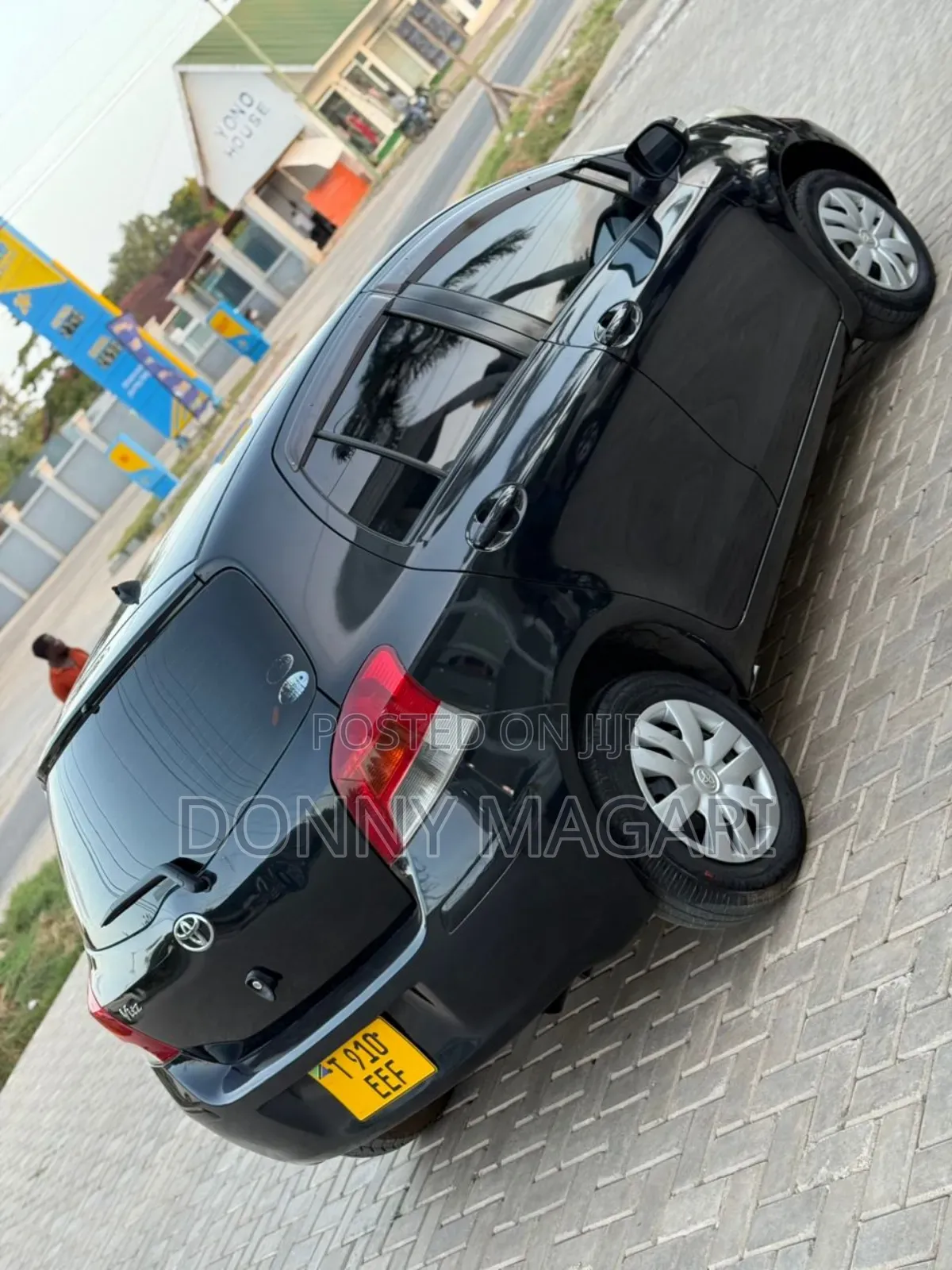 Toyota Vitz 1.5 FWD 3dr 2006 Black