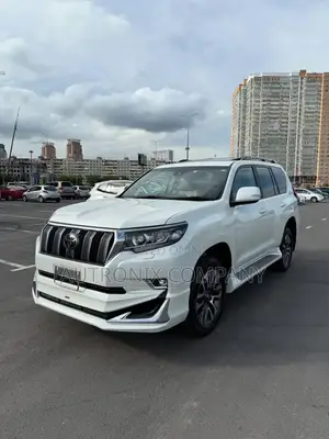 Toyota Land Cruiser Prado 4.0 Petrol TX 2019 White