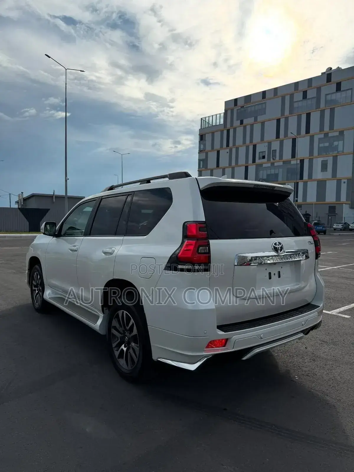 Toyota Land Cruiser Prado 4.0 Petrol TX 2019 White