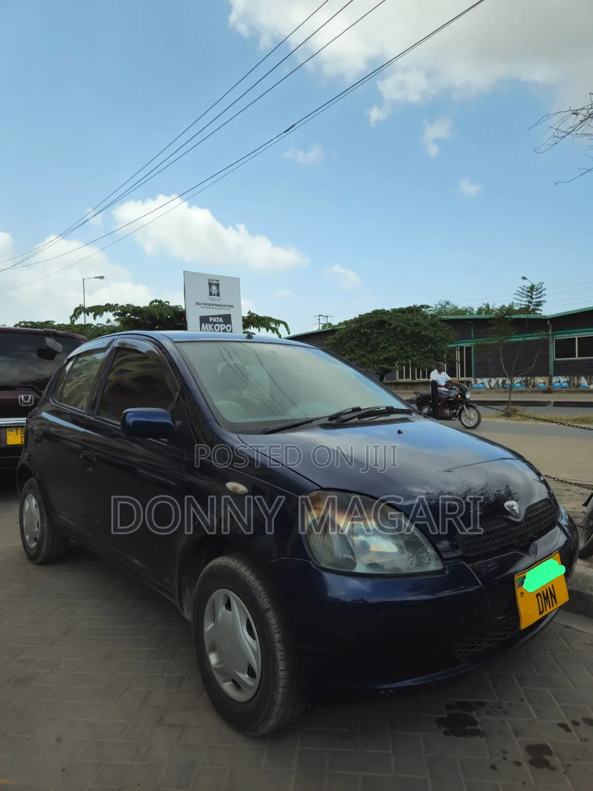 Toyota Vitz 1.0 FWD 5dr 2004 Blue