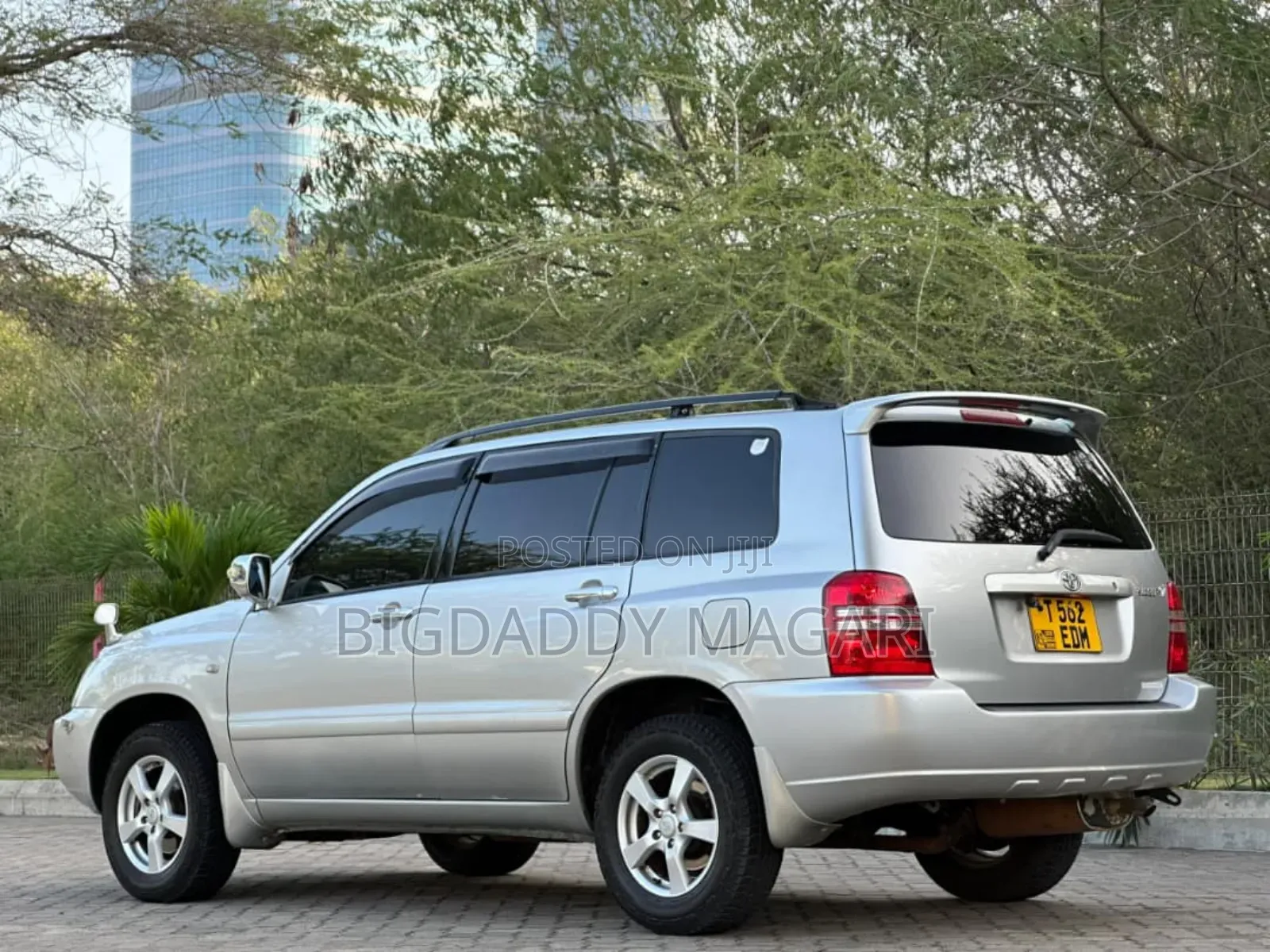 Toyota Kluger 2003