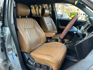 Toyota Kluger 2003