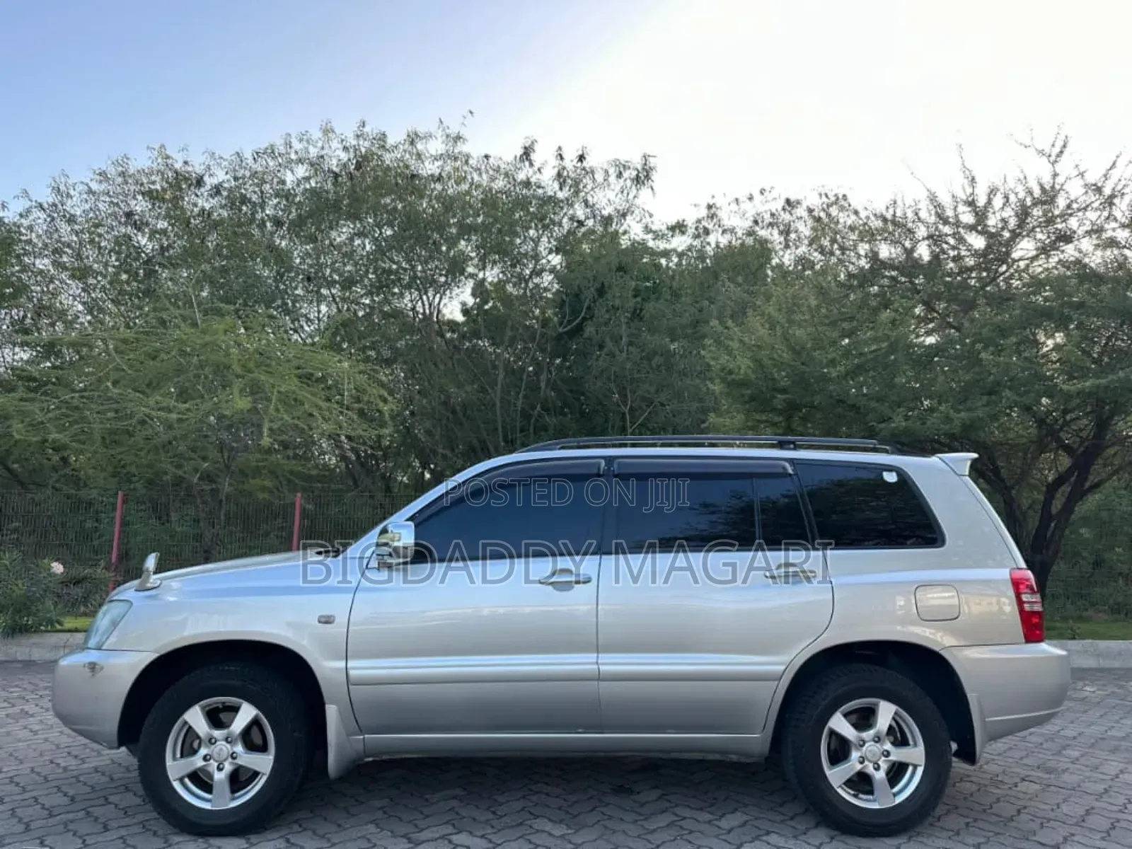 Toyota Kluger 2003