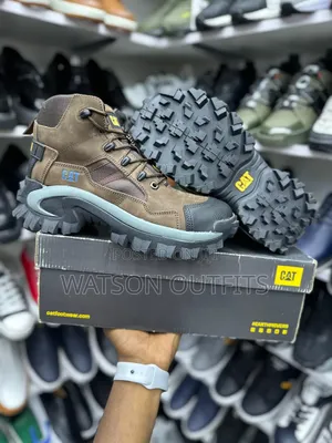 Men's Original Shoes Offering Front Toes Protection and Safety