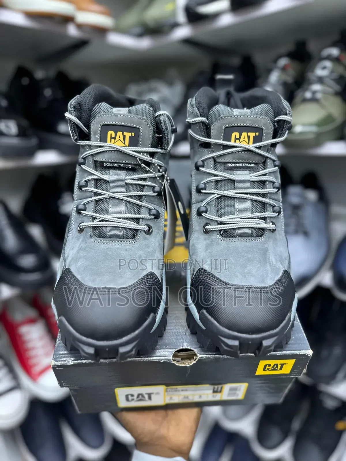 Men's Original Shoes Offering Front Toes Protection and Safety