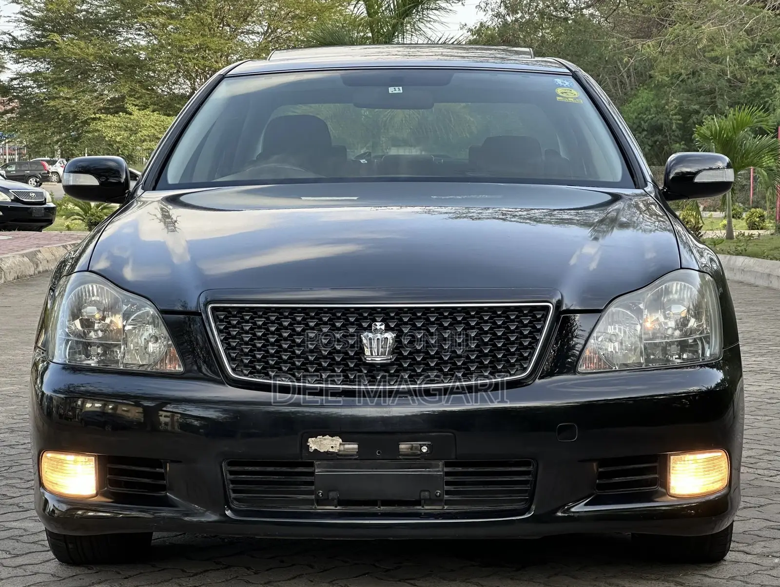 Toyota Crown 2006 Black