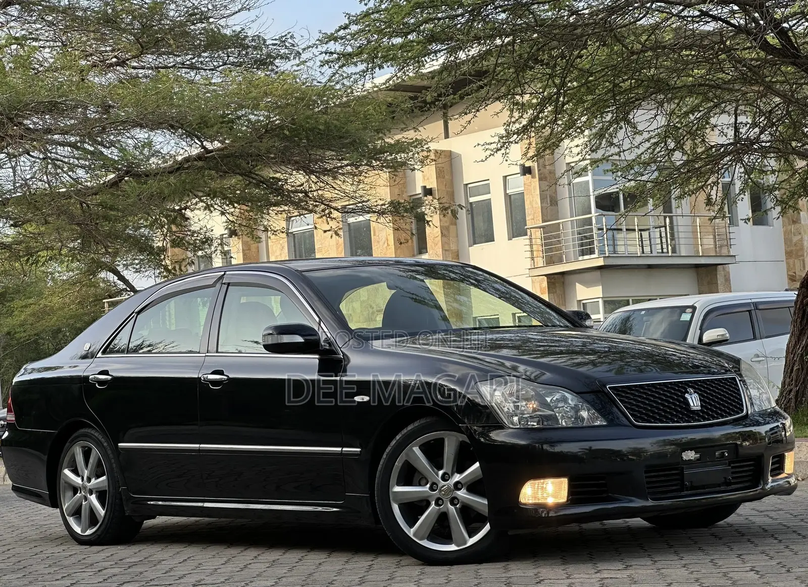 Toyota Crown 2006 Black
