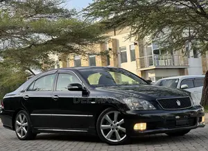Toyota Crown 2006 Black