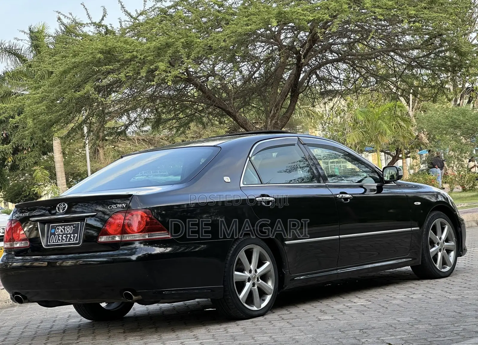 Toyota Crown 2006 Black