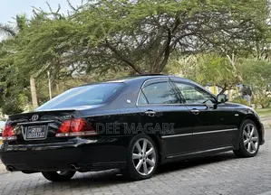 Toyota Crown 2006 Black