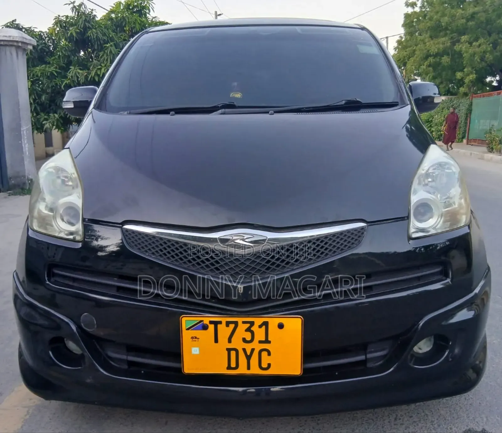Toyota Ractis 1.5 AWD 2010 Black