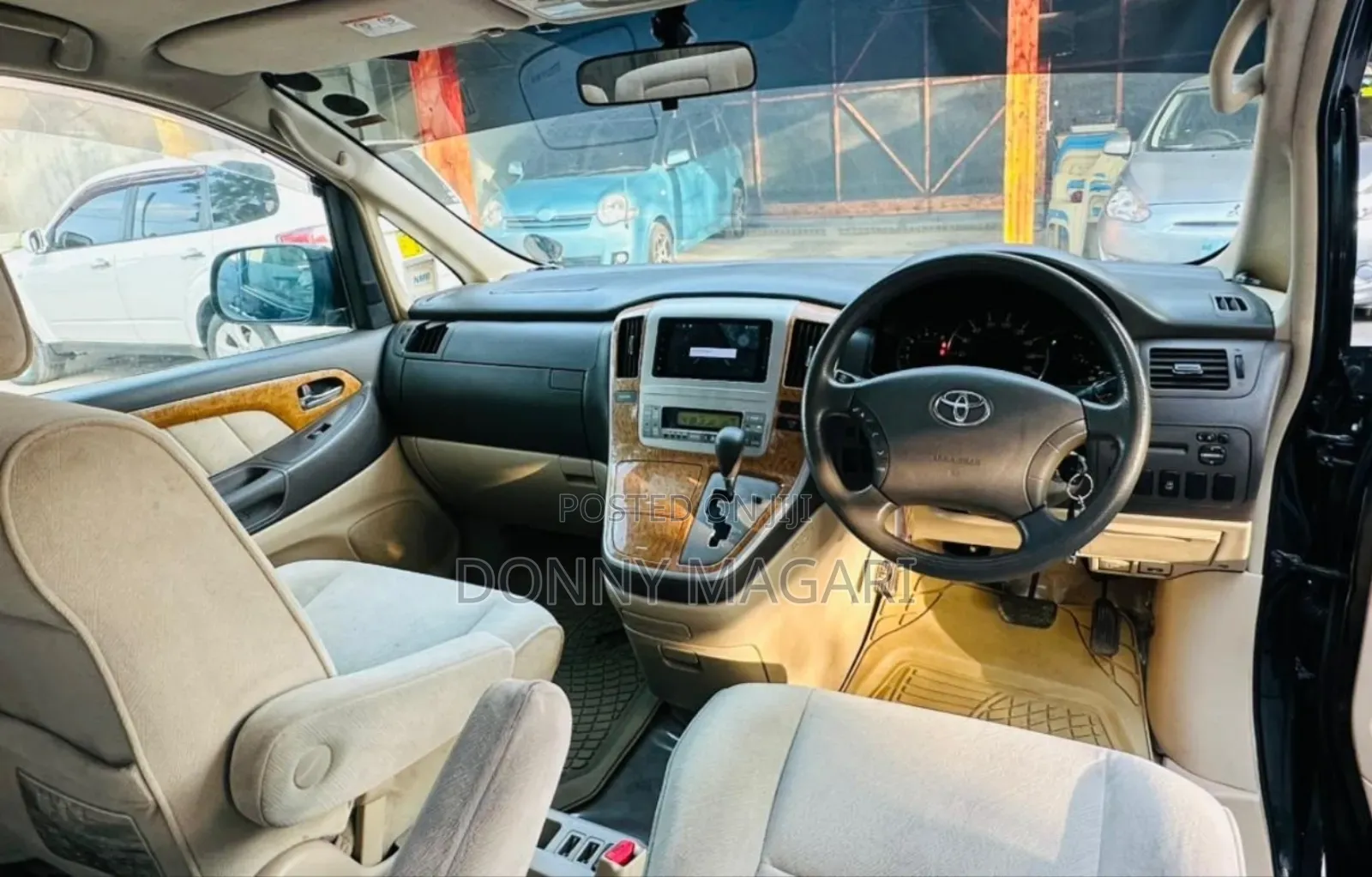 Toyota Alphard 2.4 Petrol AWD 2005 Black