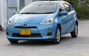 Toyota Aqua 2012 Blue