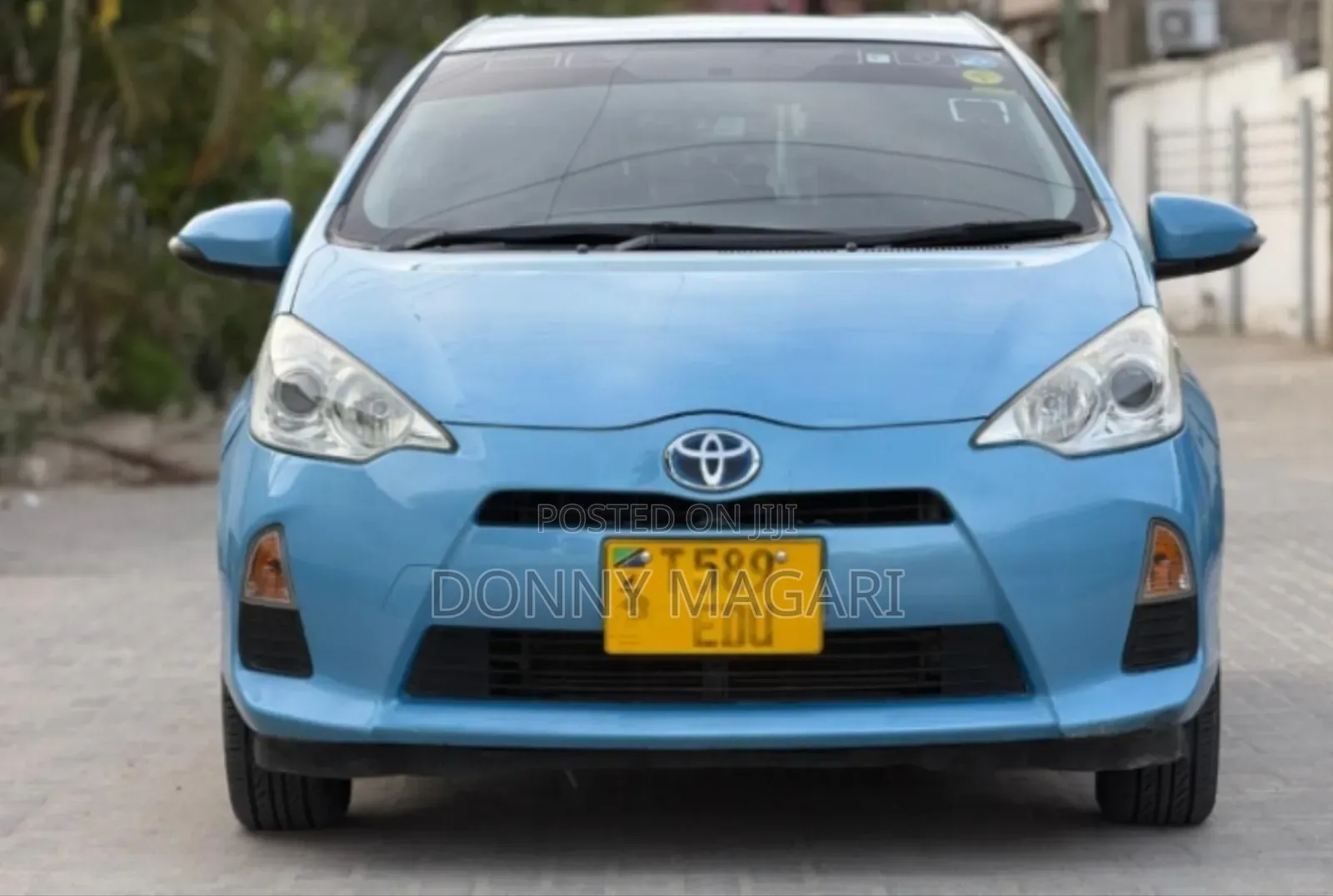 Toyota Aqua 2012 Blue