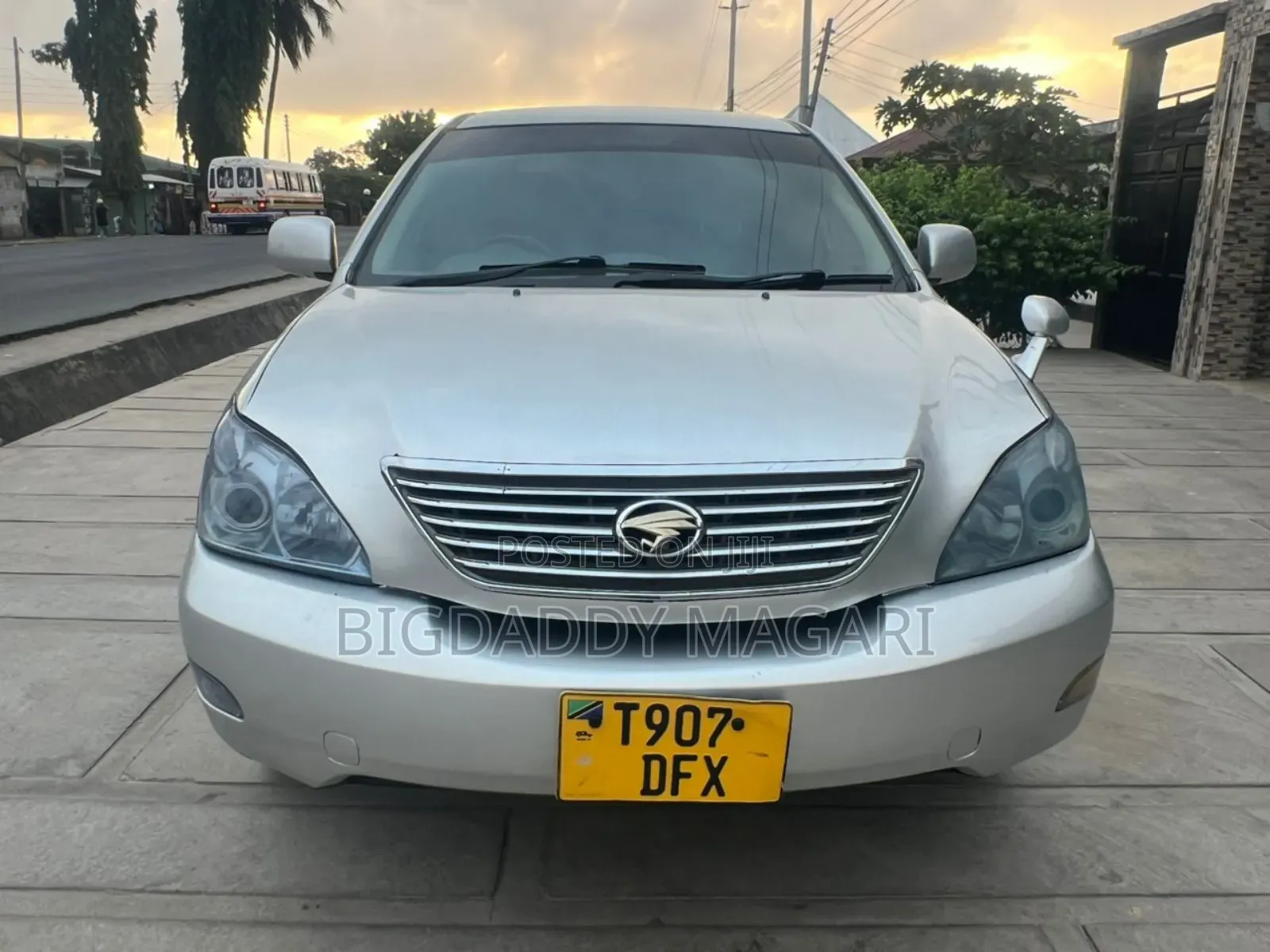 Toyota Harrier 2005