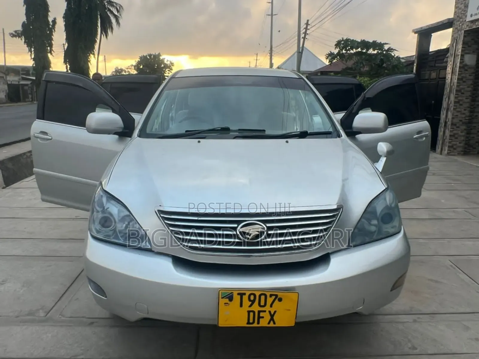 Toyota Harrier 2005