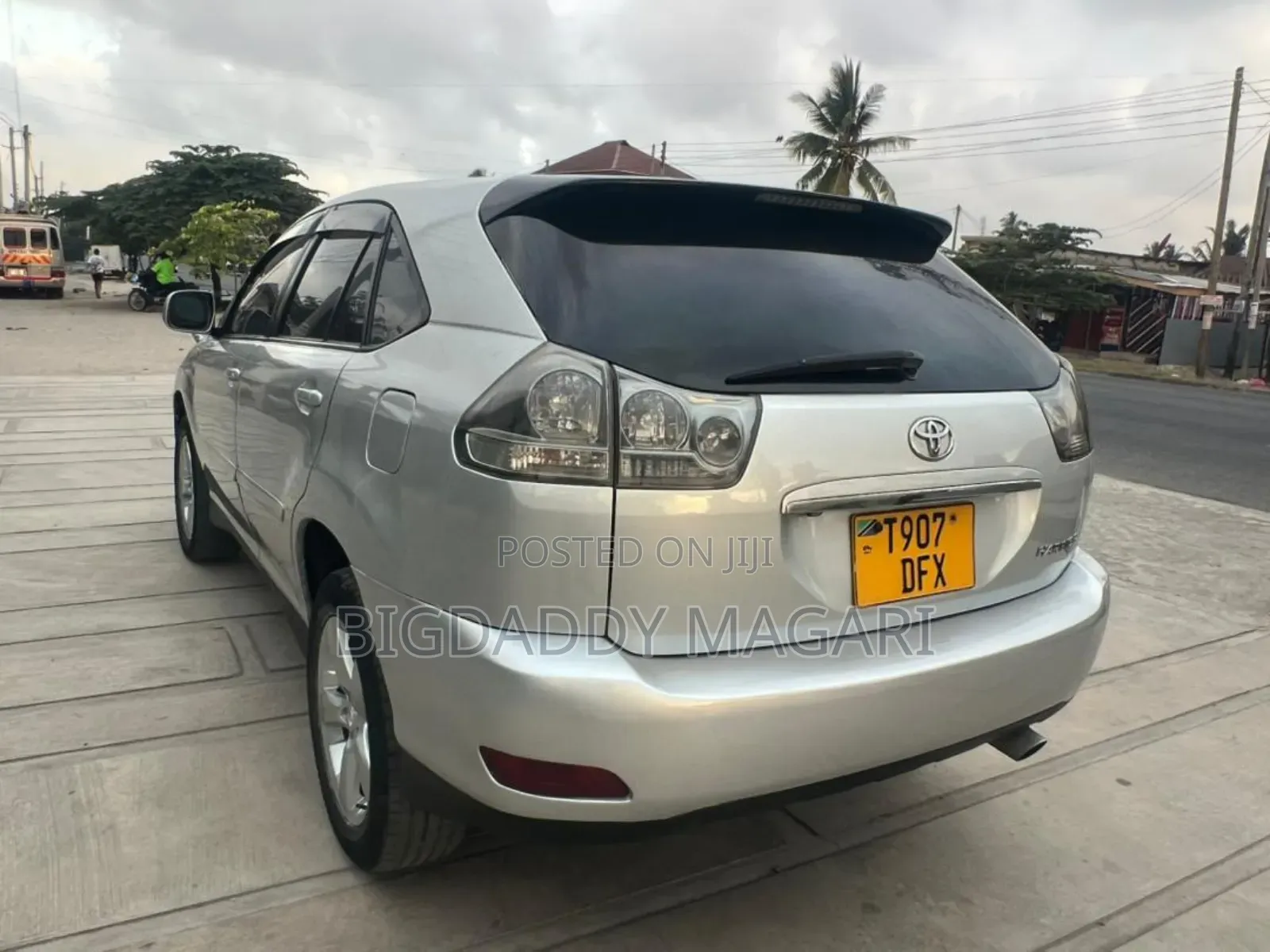 Toyota Harrier 2005