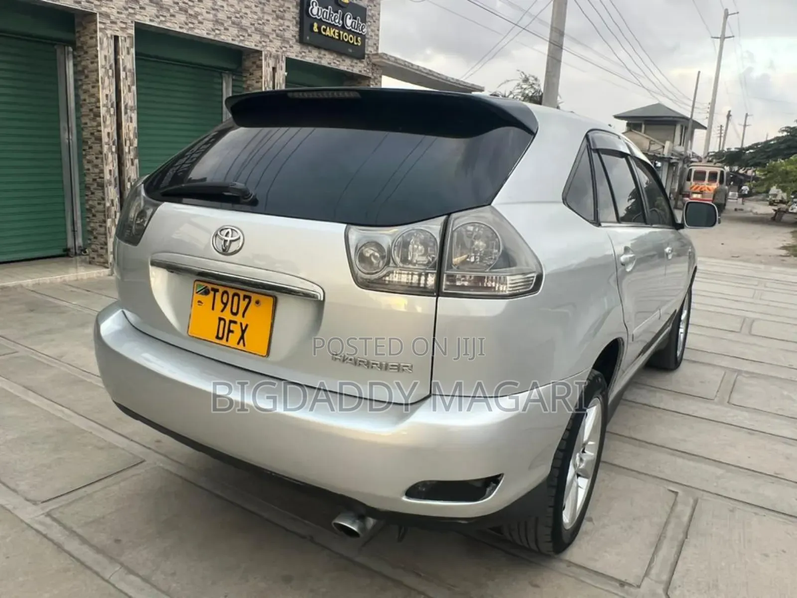 Toyota Harrier 2005