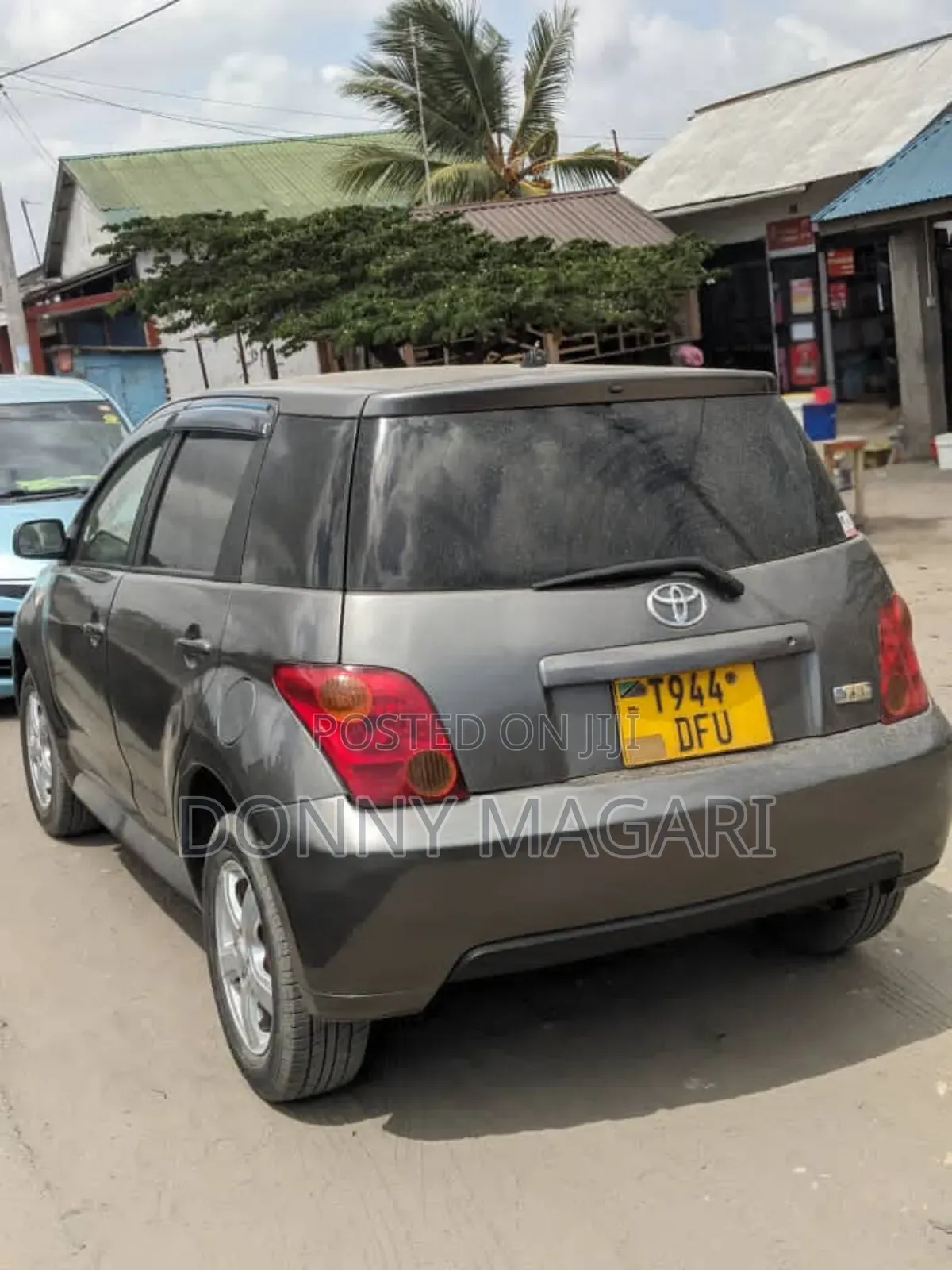 Toyota IST 2004 Gray