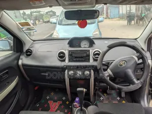 Toyota IST 2004 Gray