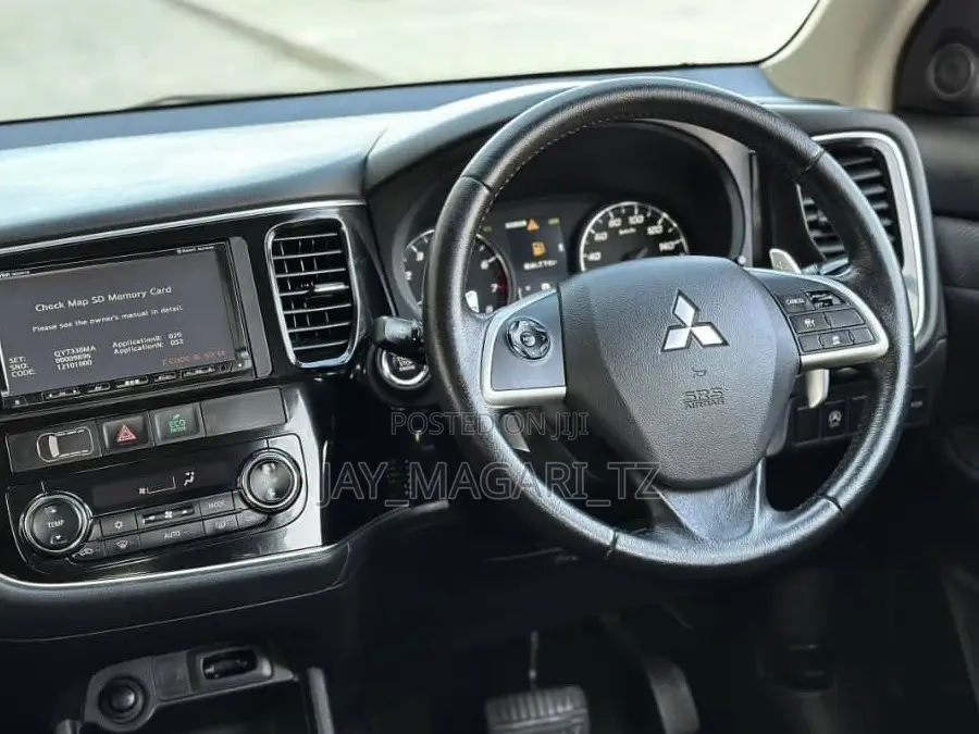 Mitsubishi Outlander 2012 Silver