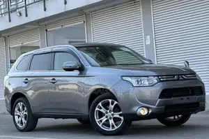Mitsubishi Outlander 2012 Silver