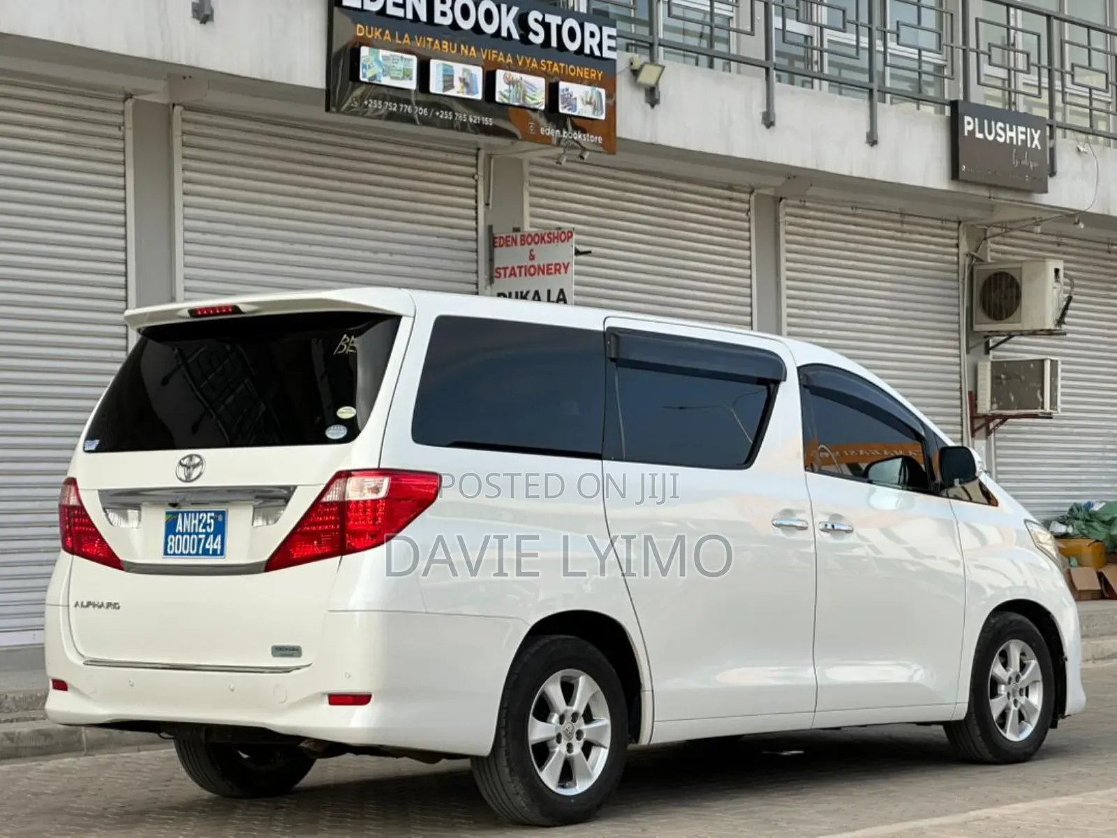Toyota Alphard 2.4 Petrol AWD 2009 White