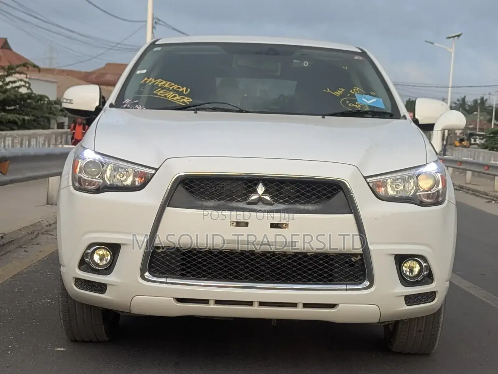 Mitsubishi RVR 2010 White