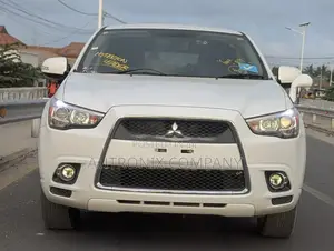 Mitsubishi RVR 2010 White