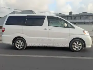 Toyota Alphard 2.4 Petrol AWD 2004 White