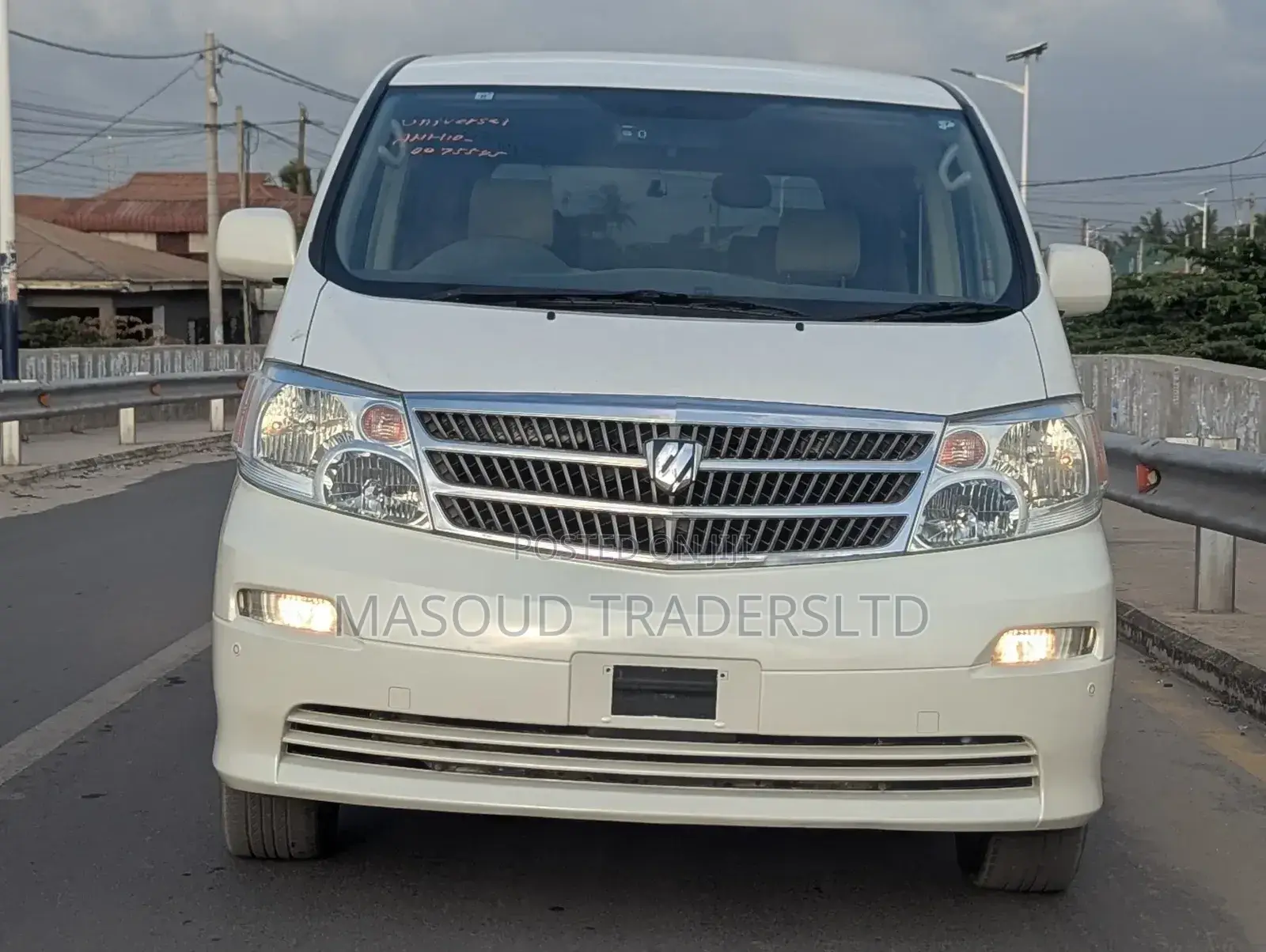 Toyota Alphard 2.4 Petrol AWD 2004 White