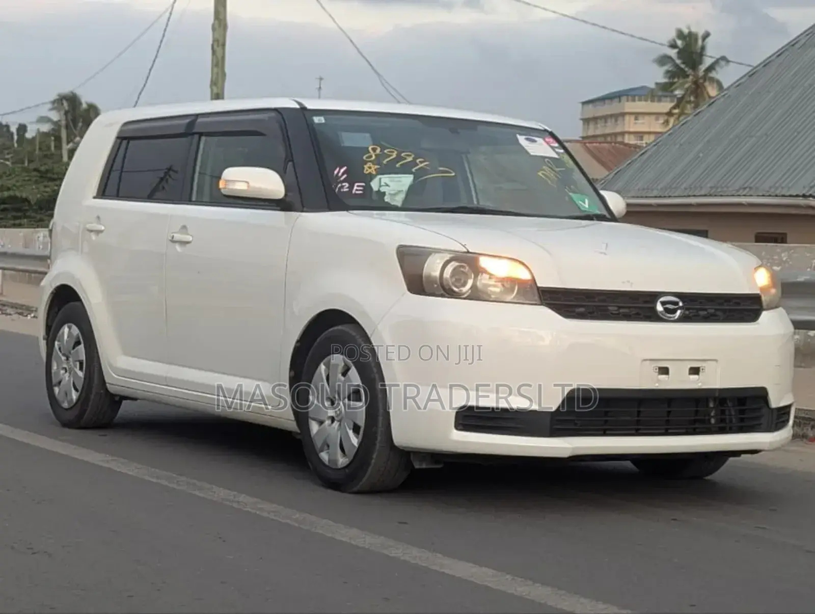 Toyota Corolla Rumion Hatchback 1.8 AWD 2010 White