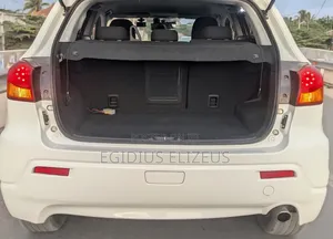 Mitsubishi RVR 2010 White