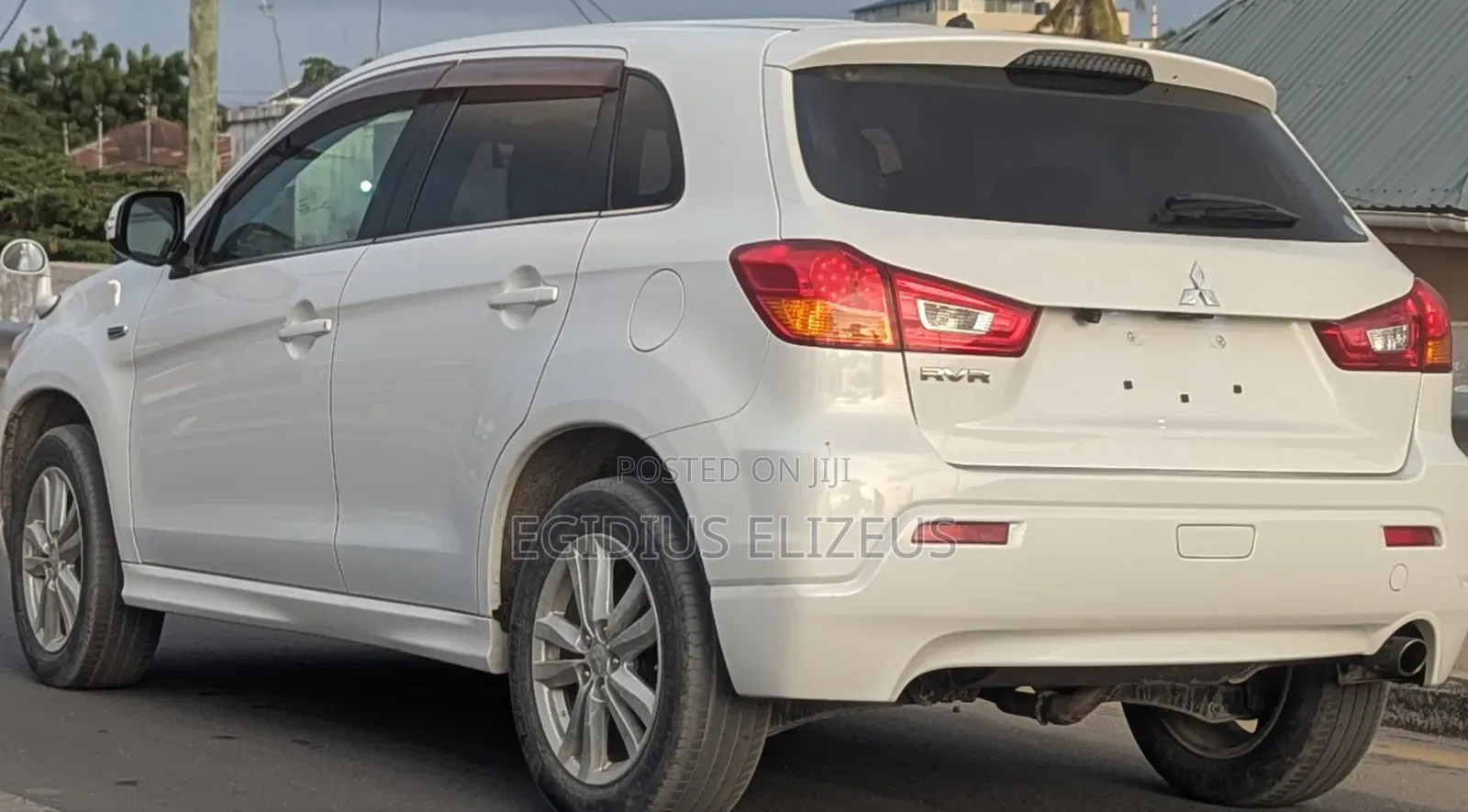 Mitsubishi RVR 2010 White