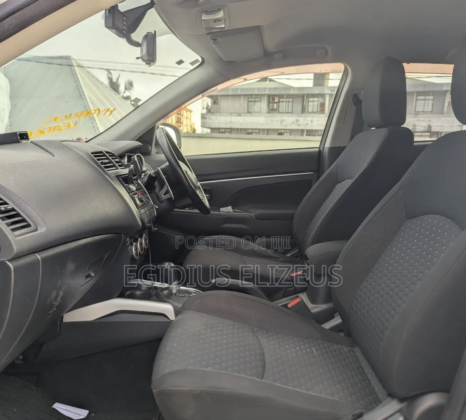 Mitsubishi RVR 2010 White