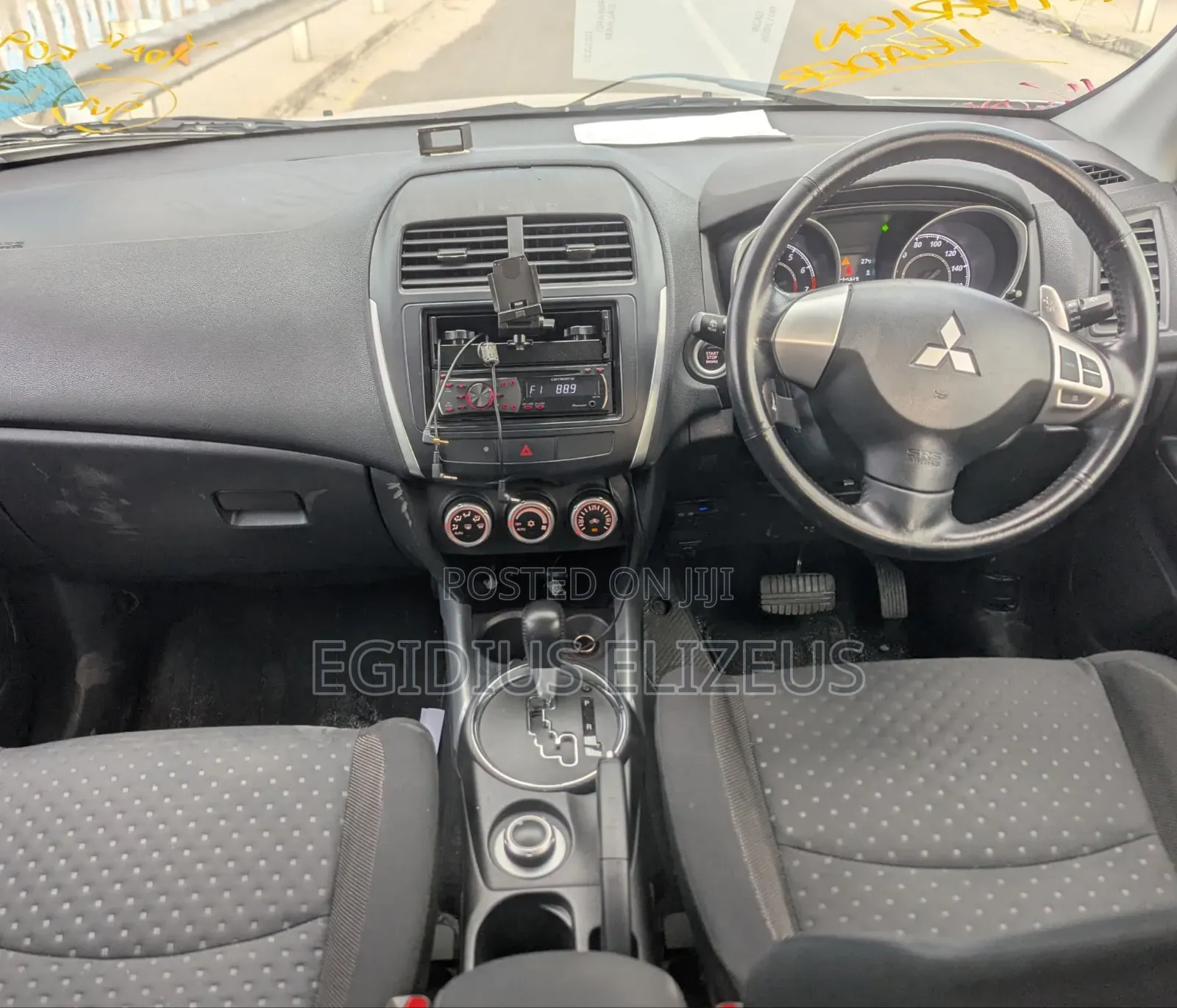 Mitsubishi RVR 2010 White