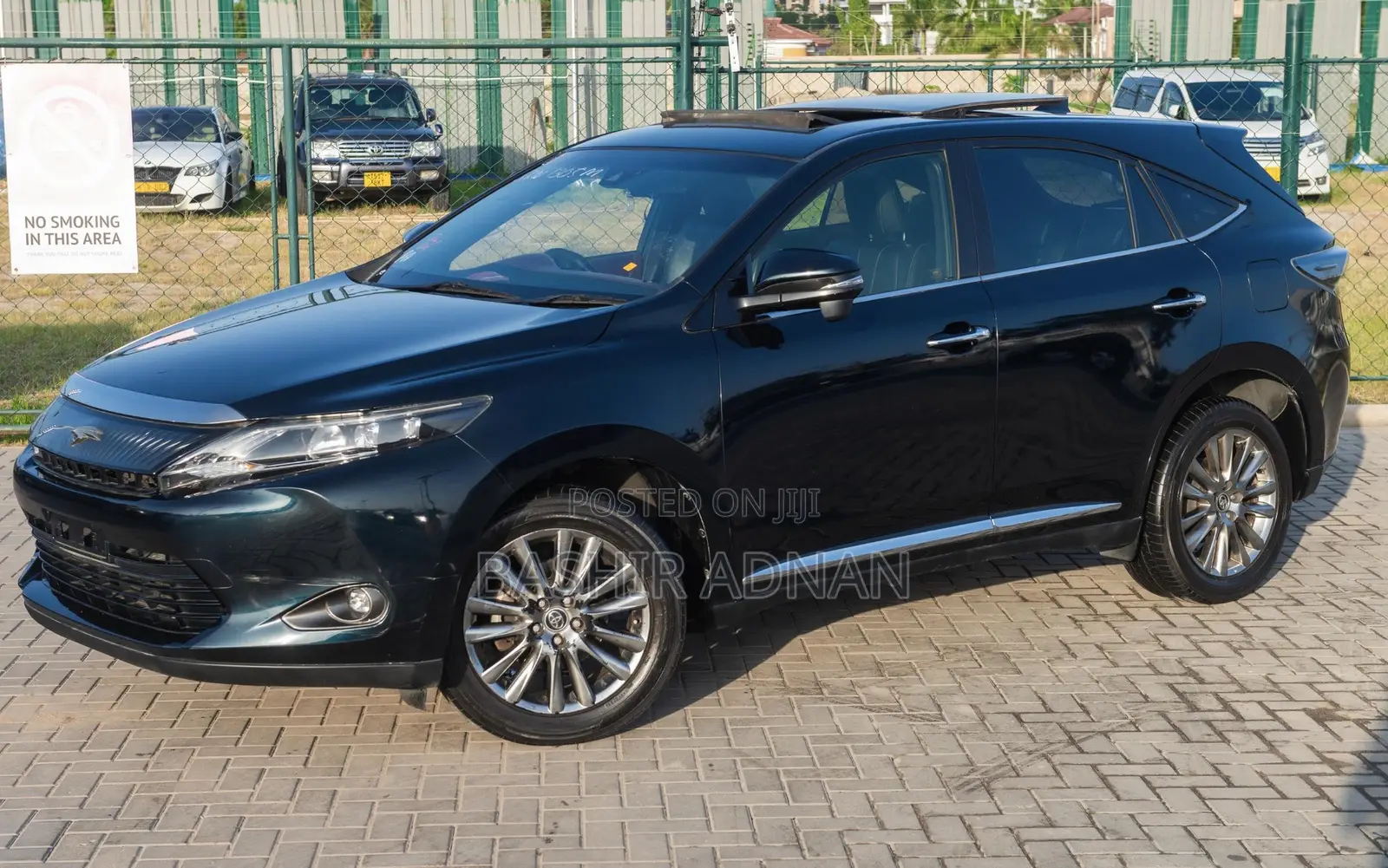 Toyota Harrier 2.0 2015 Green