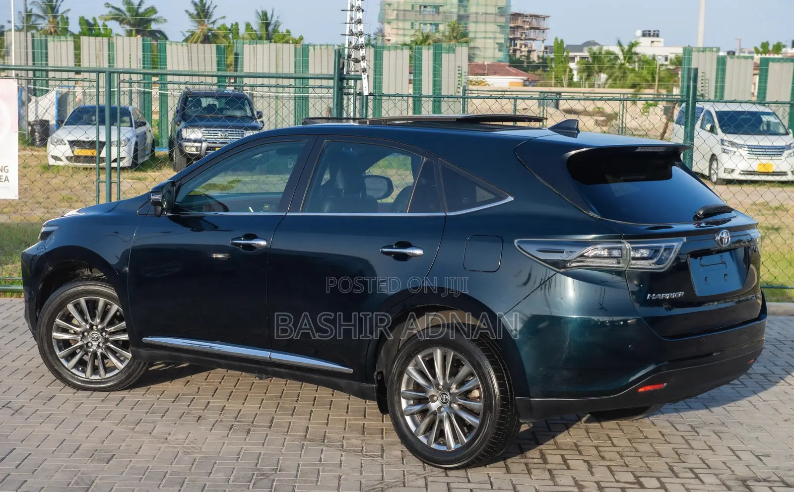 Toyota Harrier 2.0 2015 Green