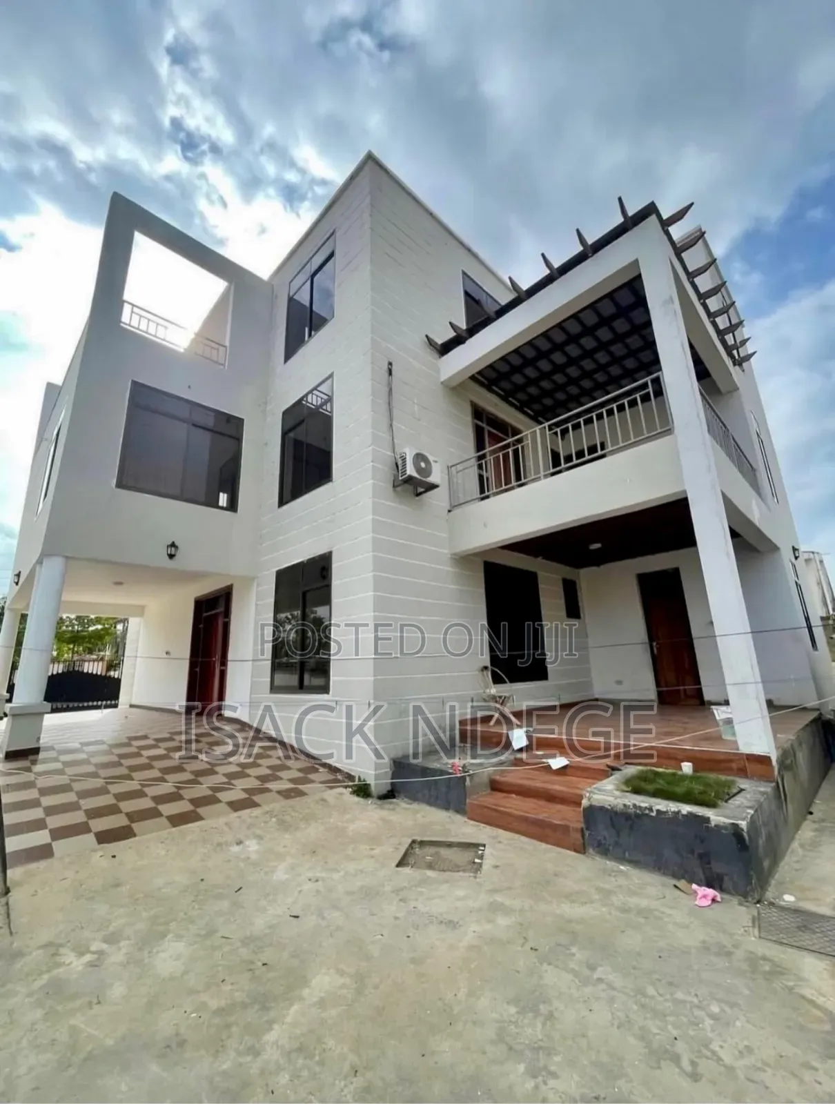 6bdrm House in Mbezi Beay for sale