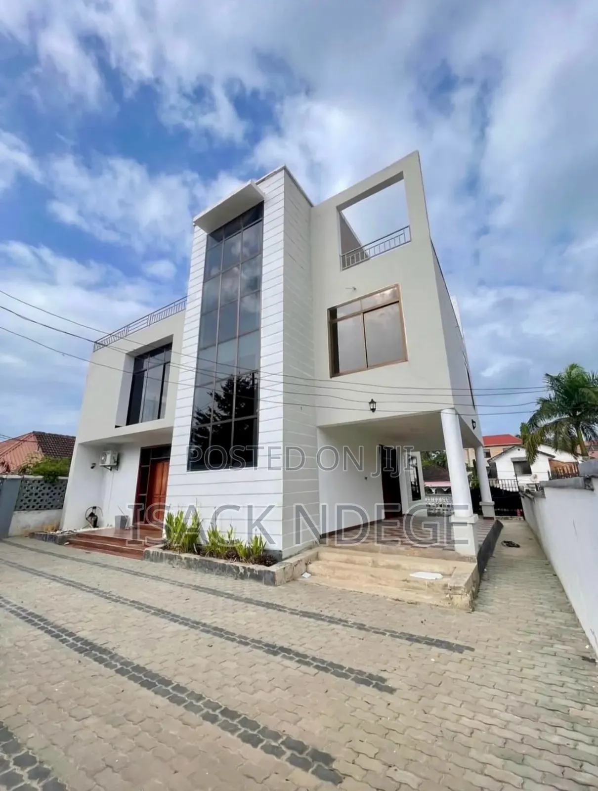6bdrm House in Mbezi Beay for sale