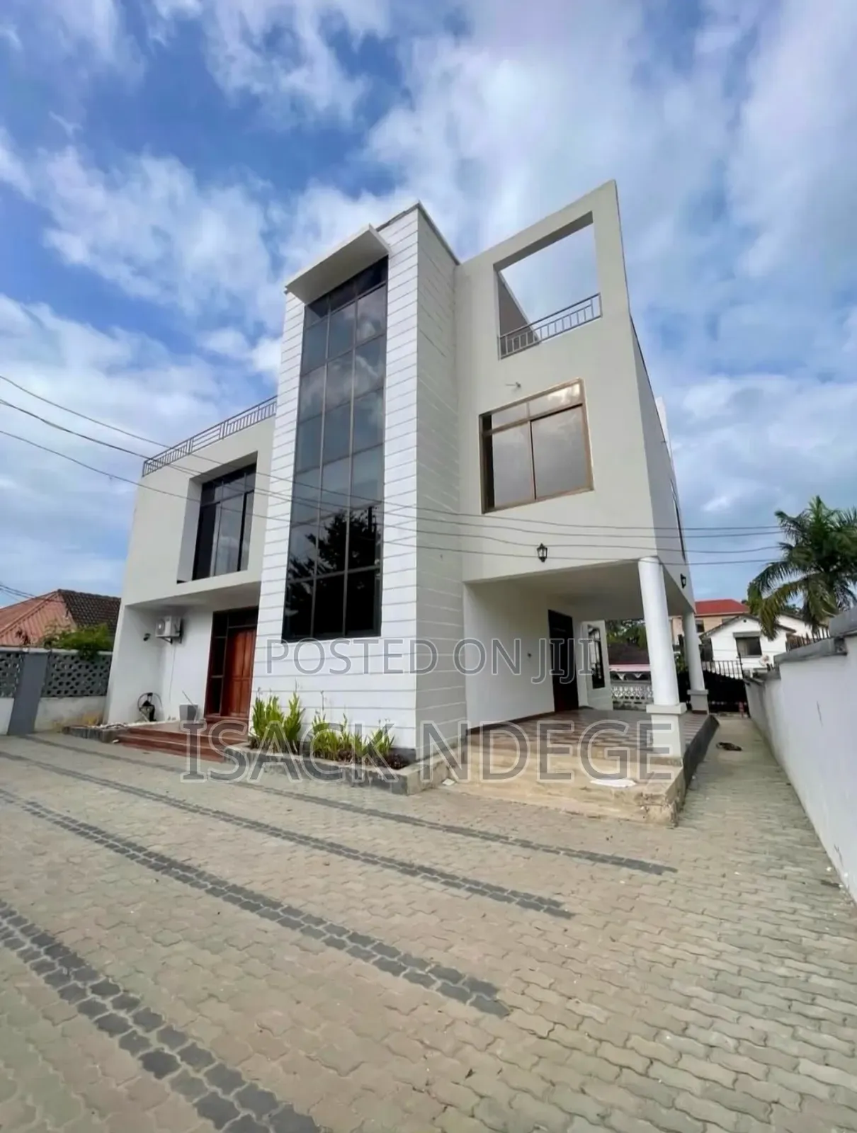 6bdrm House in Mbezi Beay for sale