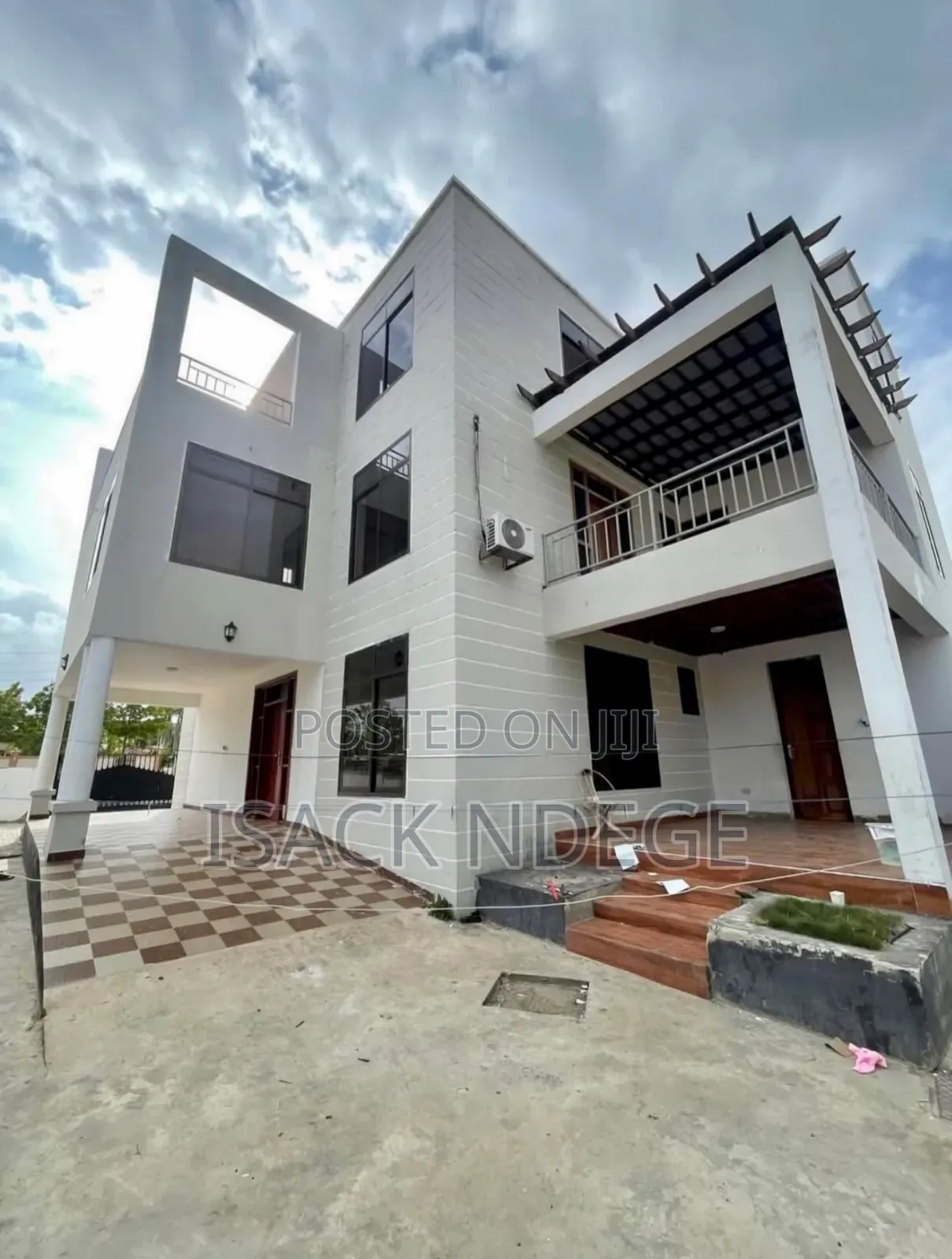 6bdrm House in Mbezi Beay for sale