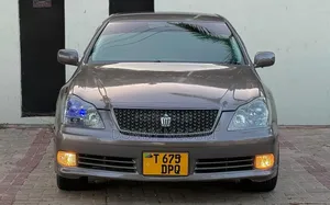 Toyota Crown 2004 Gray