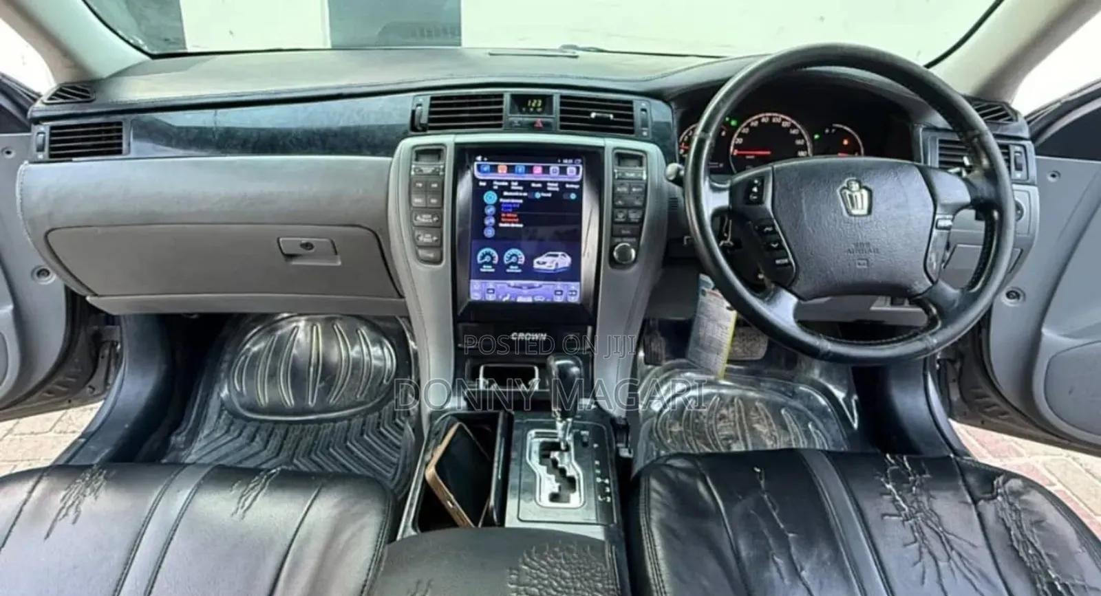 Toyota Crown 2004 Gray